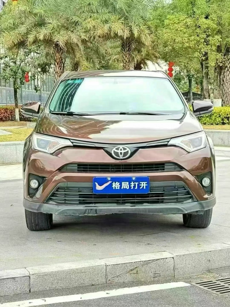 東莞19年豐田RAV4榮放1
