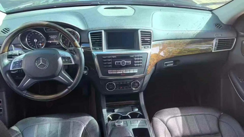 黔南17年奔馳GLS4