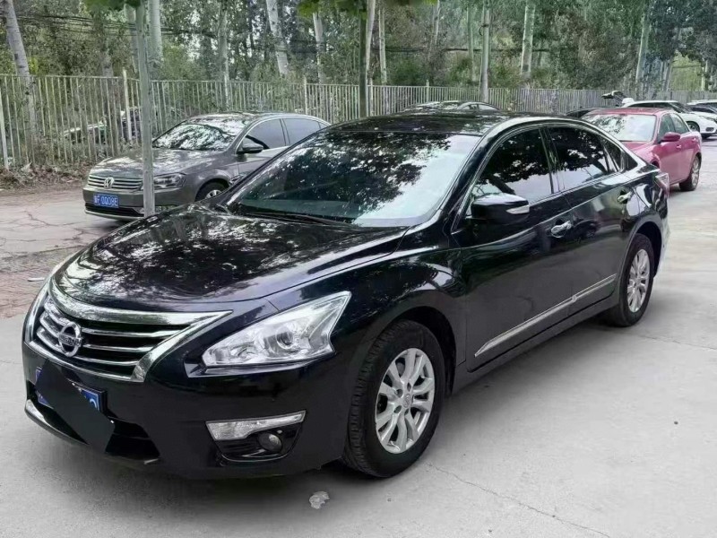 廊坊15年日產天籟8