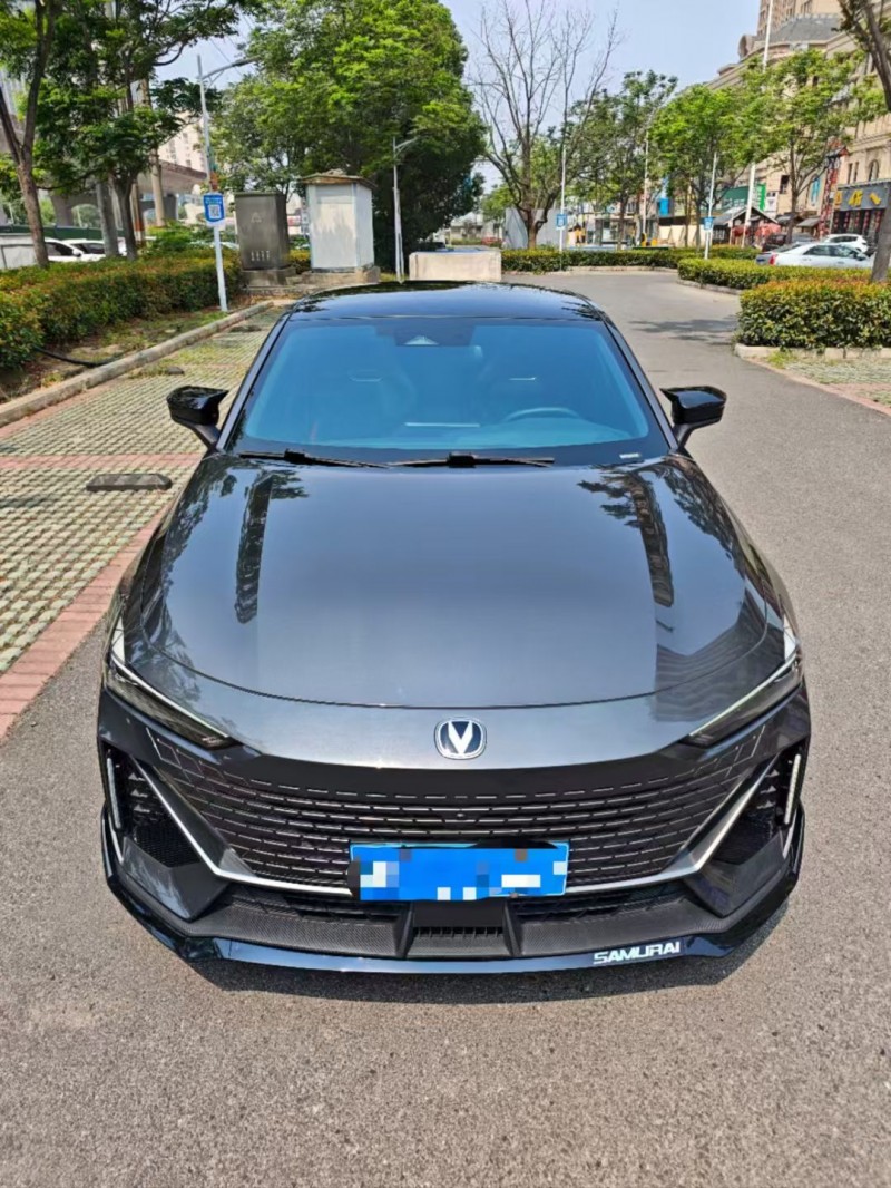 襄陽24年長安汽車UNI1