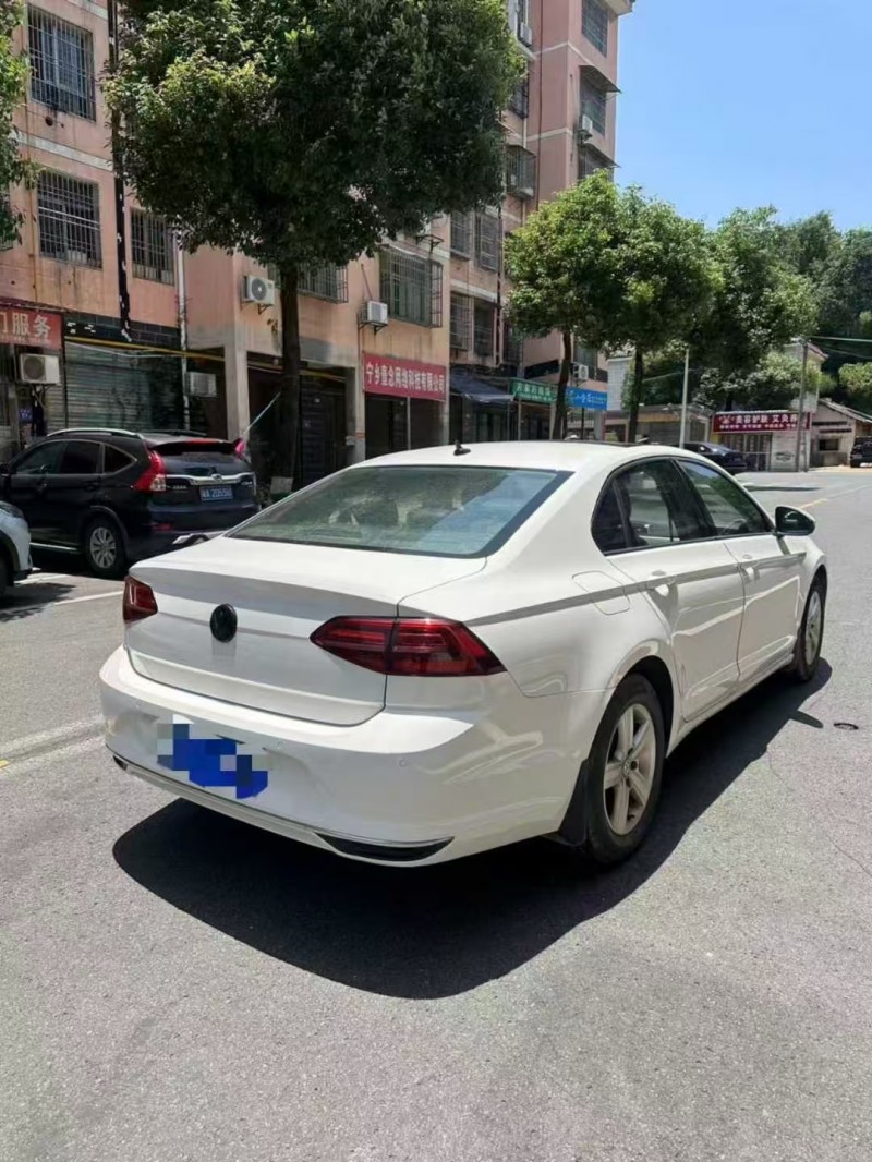 湘潭19年大眾凌渡7