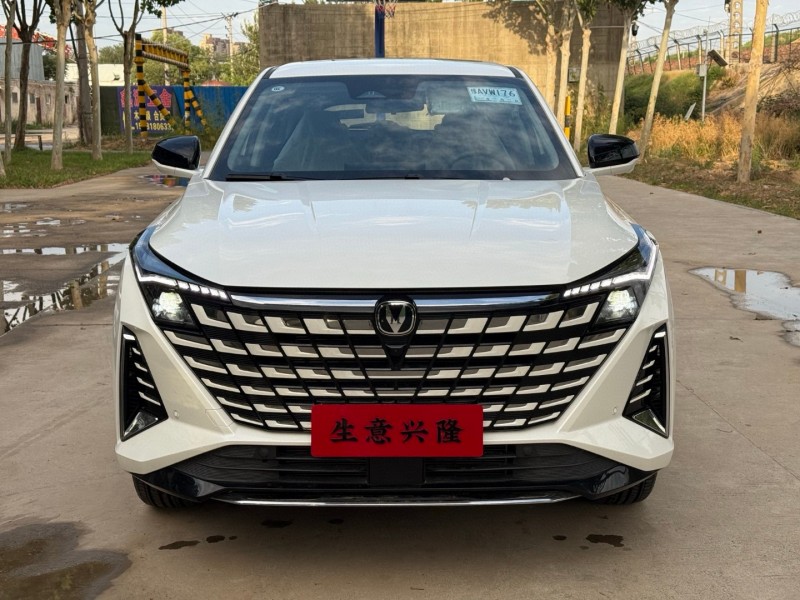 郑州25年长安汽车UNI1