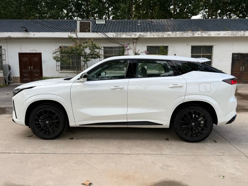 郑州25年长安汽车UNI6