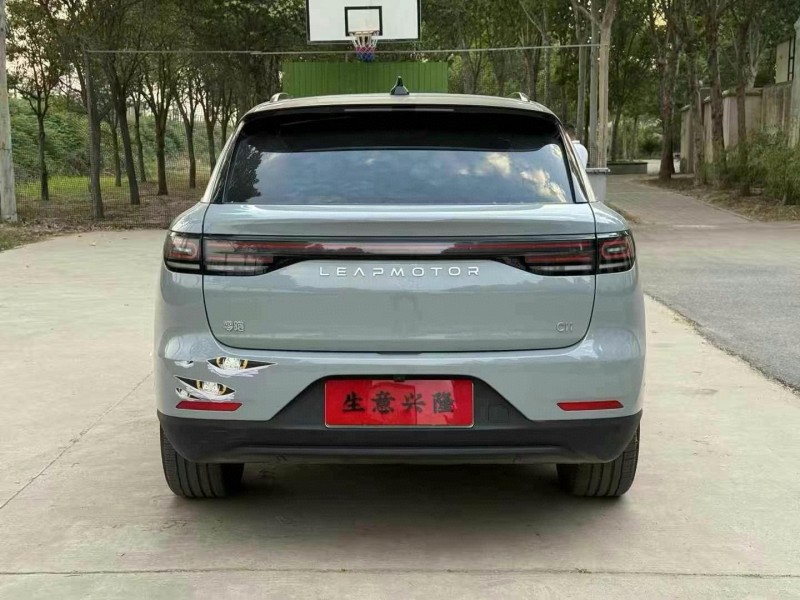 濮陽24年零跑汽車C115