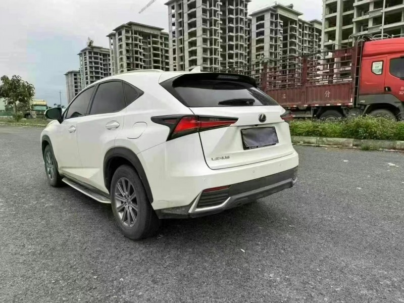 北海19年雷克薩斯NX8