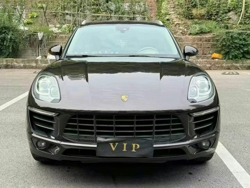 重慶16年保時捷Macan1