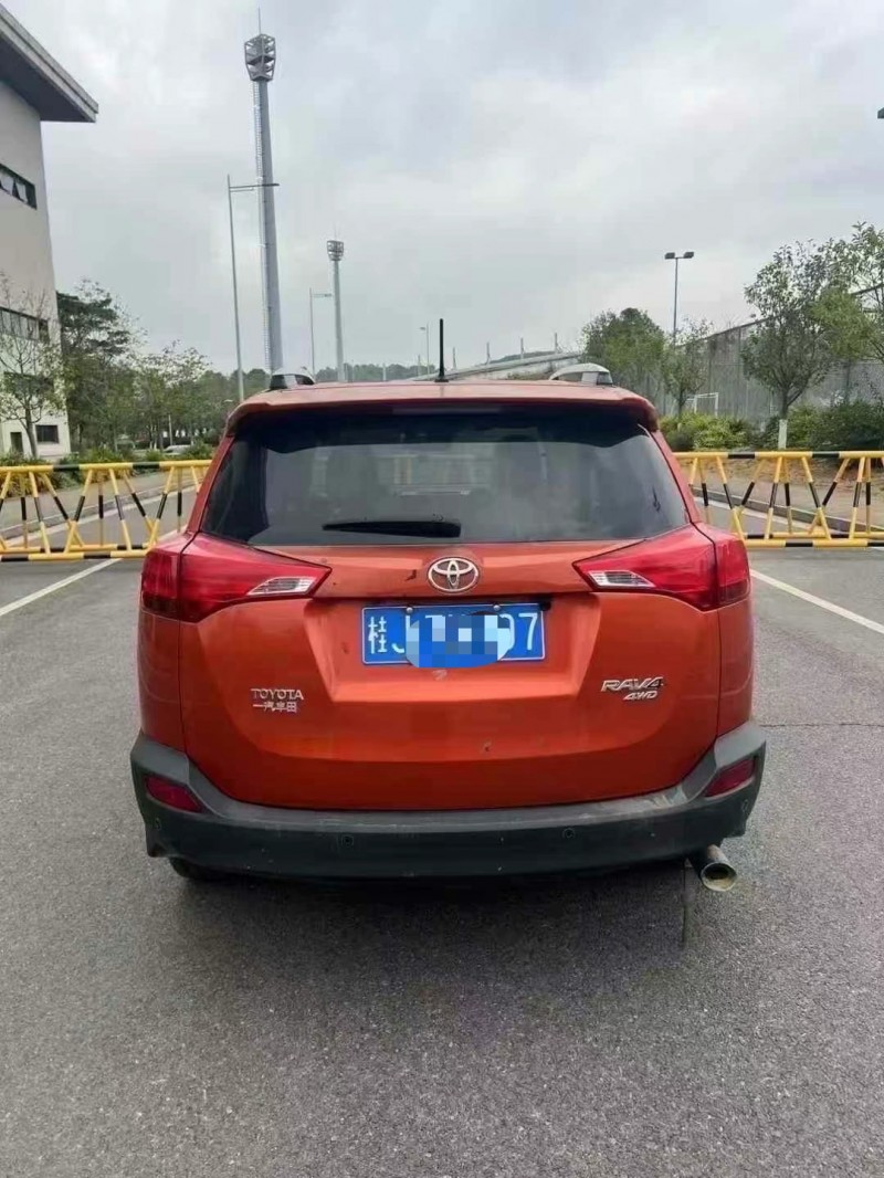 柳州15年豐田RAV47