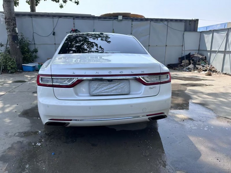 青島18年林肯大陸6