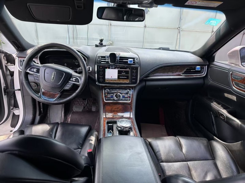 青島18年林肯大陸7