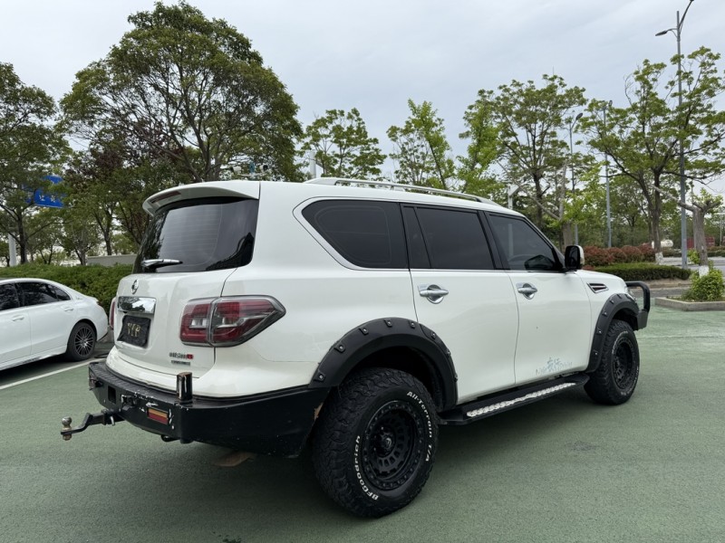 鹽城17年日產途樂9