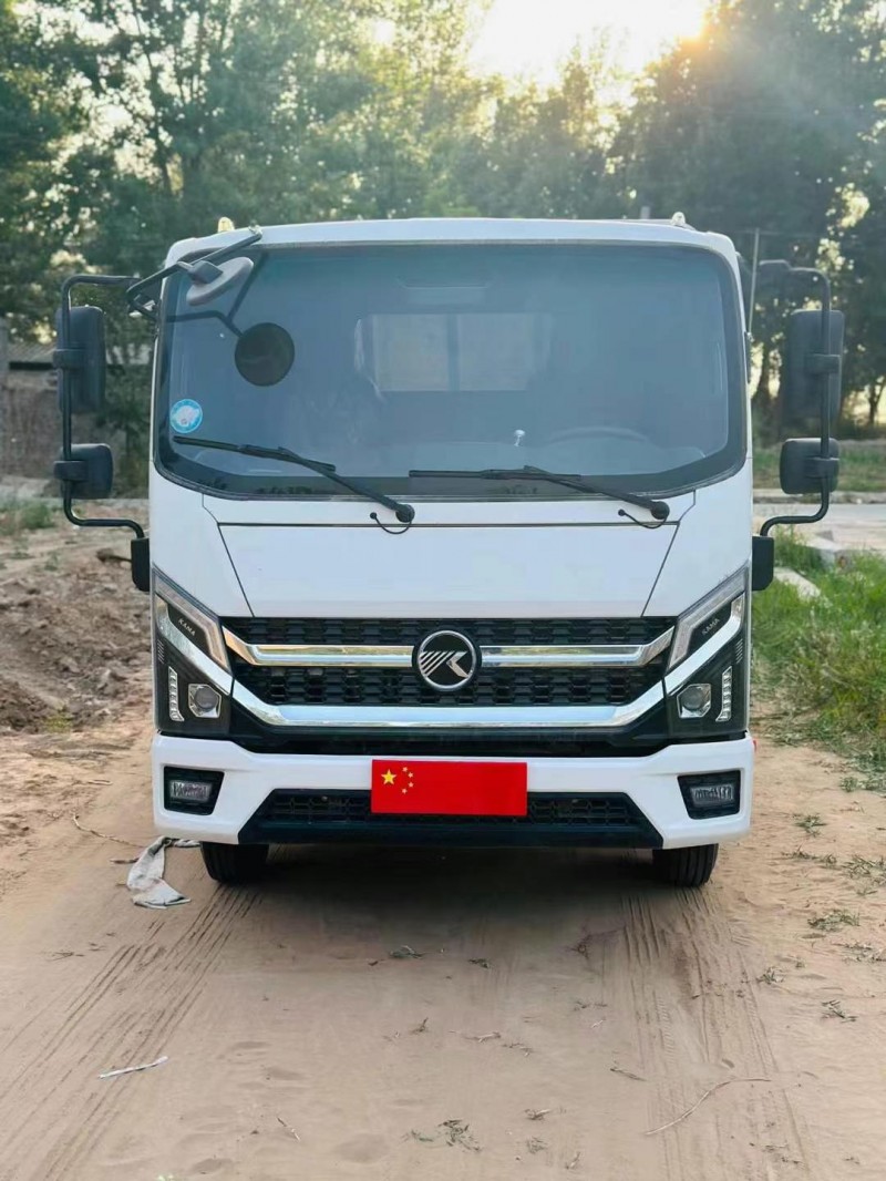 鶴壁23年凱馬汽車駿航1