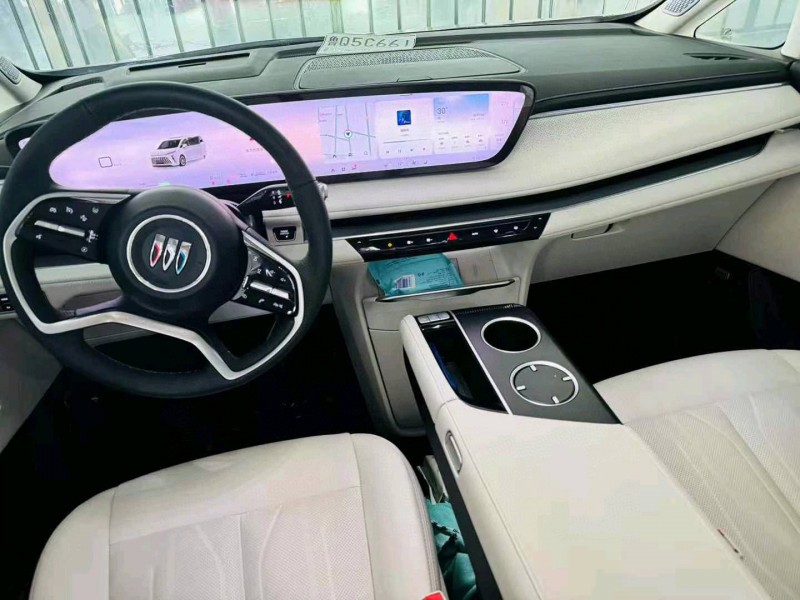 聊城25年別克GL83