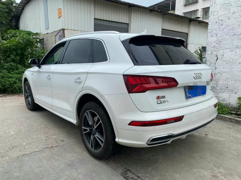 廣州19年奧迪Q58