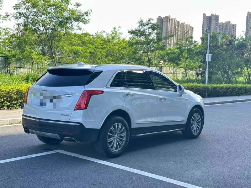 東莞17年凱迪拉克XT57