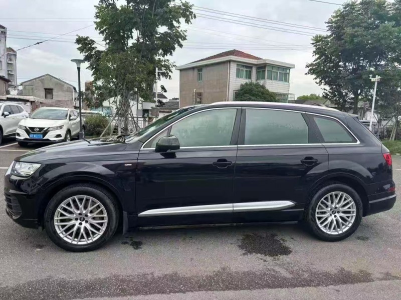 金華19年奧迪Q73