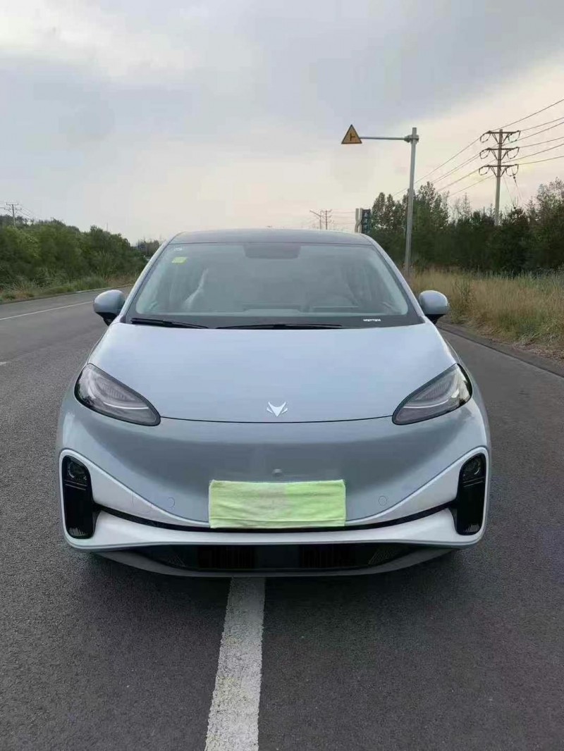 邯鄲25年極狐汽車考拉1