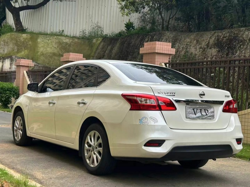 東莞22年日產軒逸8