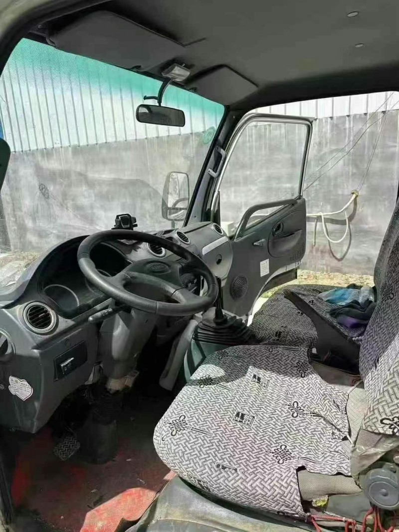 威海18年凱馬汽車銳航5