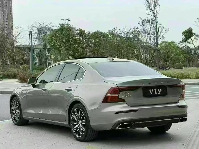 東莞22年沃爾沃S60L新能源8