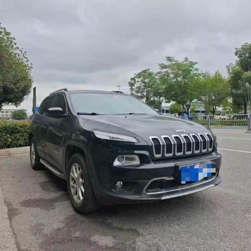 萍鄉16年Jeep自由光3