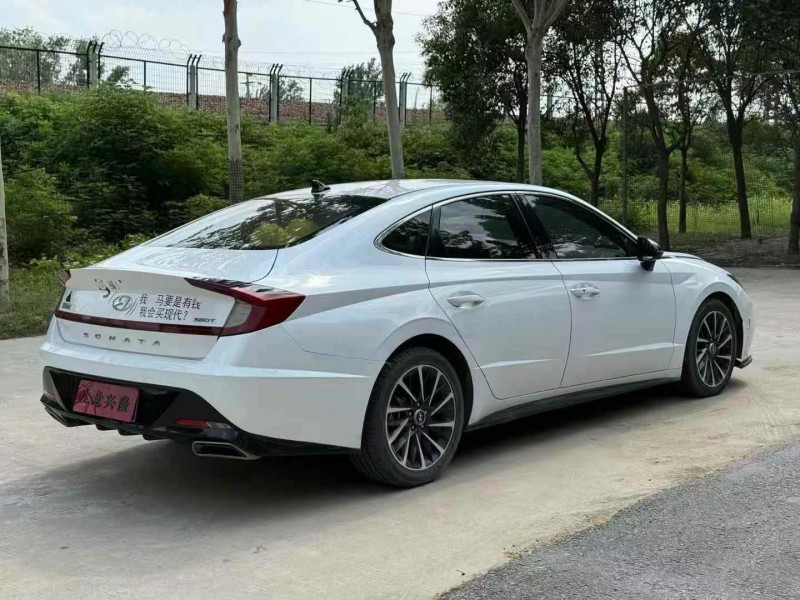洛陽21年現代索納塔8