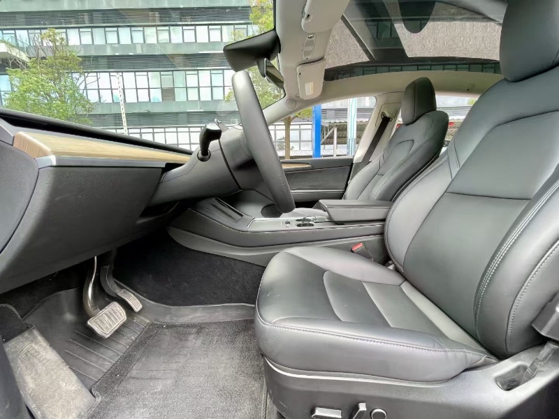 東莞23年特斯拉MODEL Y7