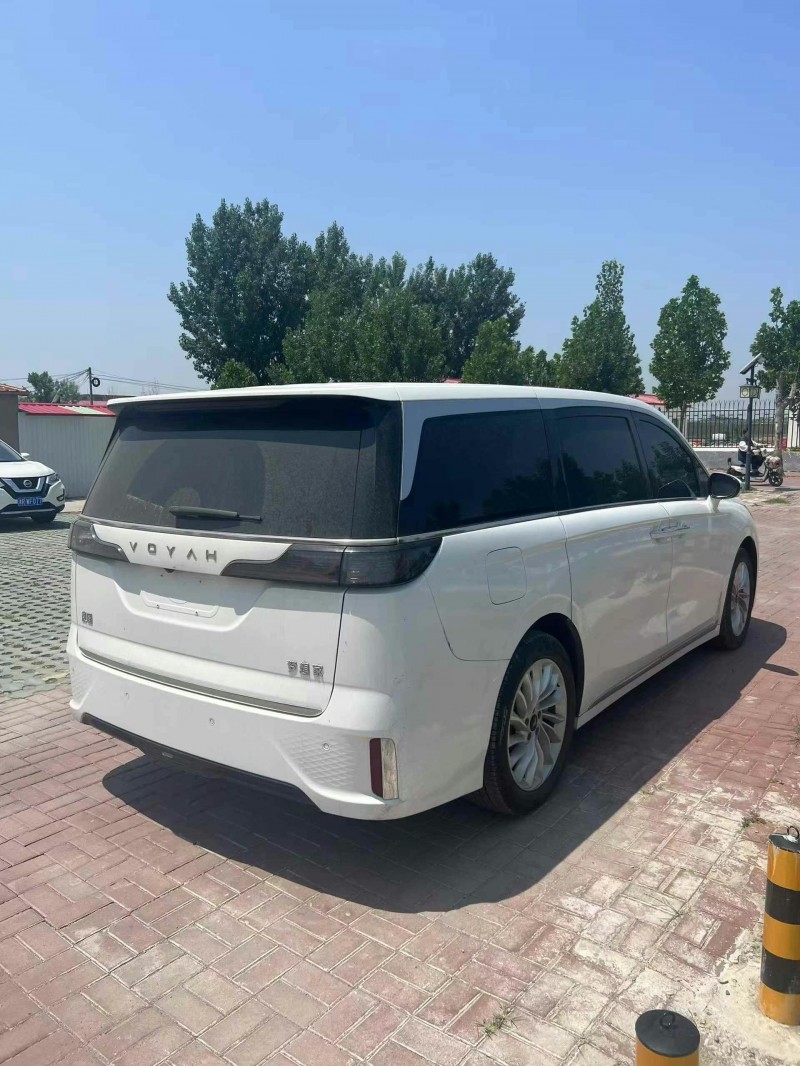 濟寧23年嵐圖汽車夢想家7