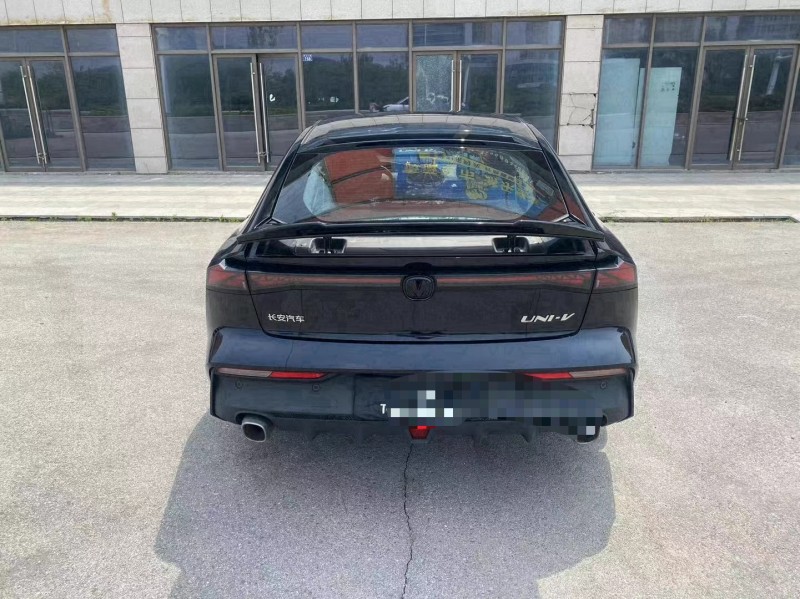 青島24年長安汽車UNI9