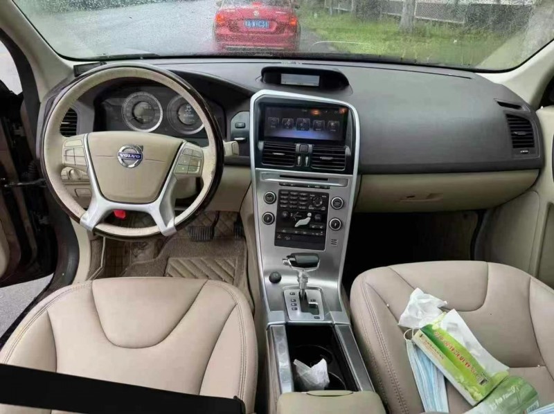 苏州10年沃尔沃XC604
