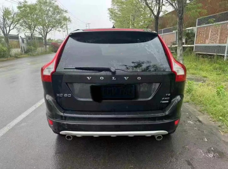 苏州10年沃尔沃XC609