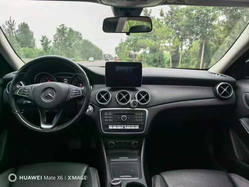 东营17年奔驰GLA4