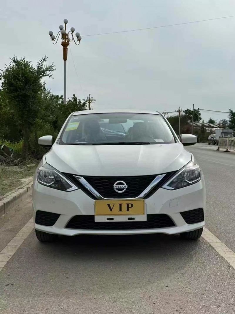 銅仁25年日產軒逸1