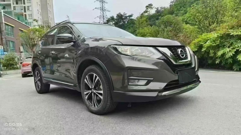 畢節20年日產奇駿3