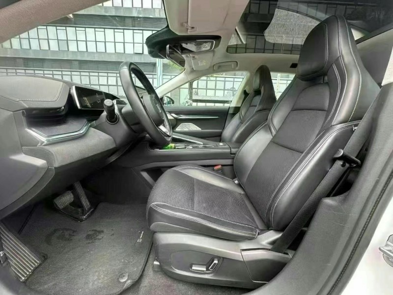 東莞22年極氪汽車0016