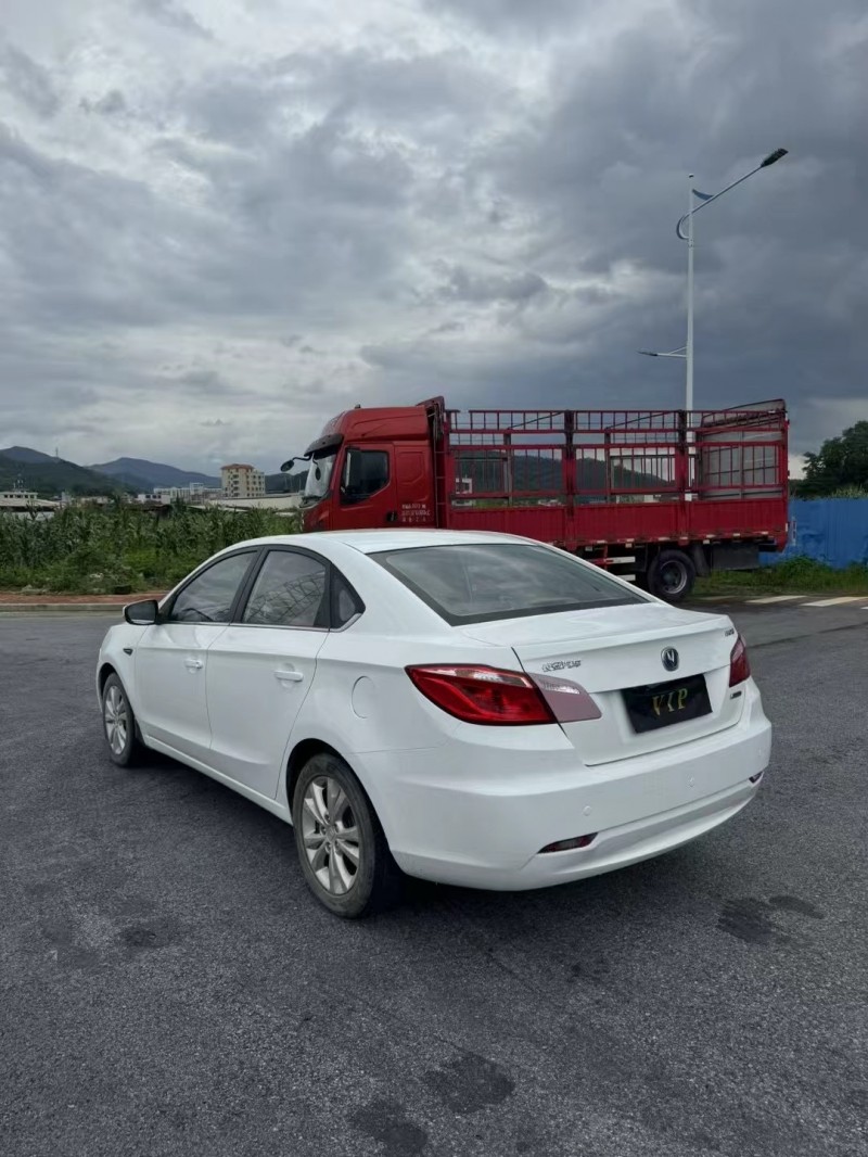 云浮14年長安汽車逸動5