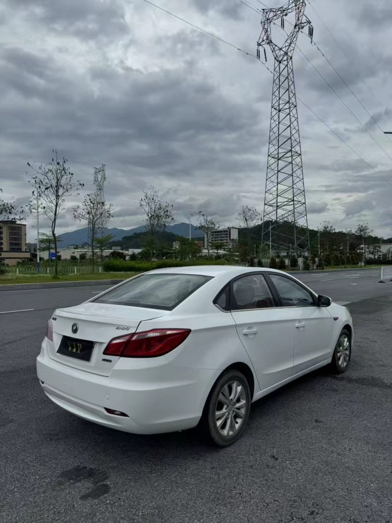 云浮14年長安汽車逸動7
