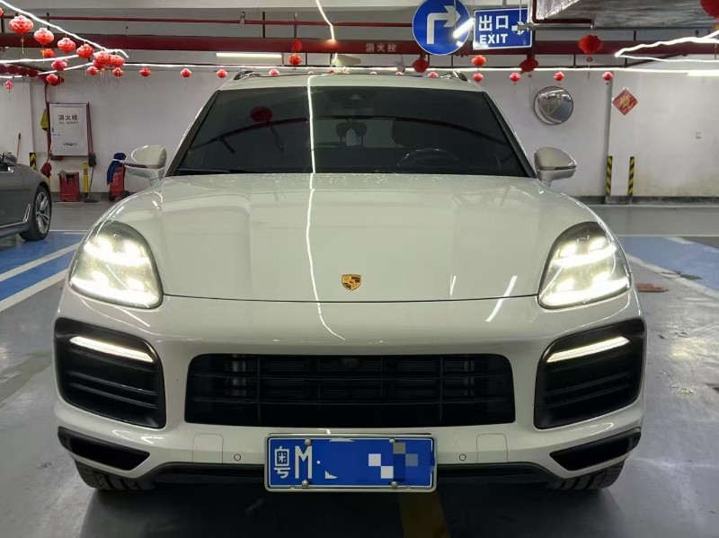 廣州23年保時捷卡宴1