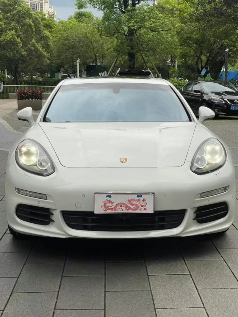 佛山15年保時捷帕拉梅拉1