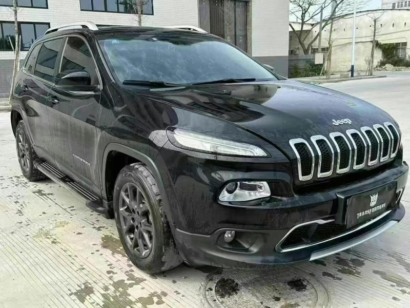 梅州20年Jeep自由光2