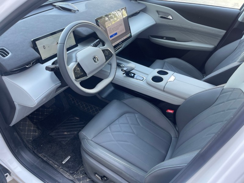 濟寧25年長安汽車UNI6