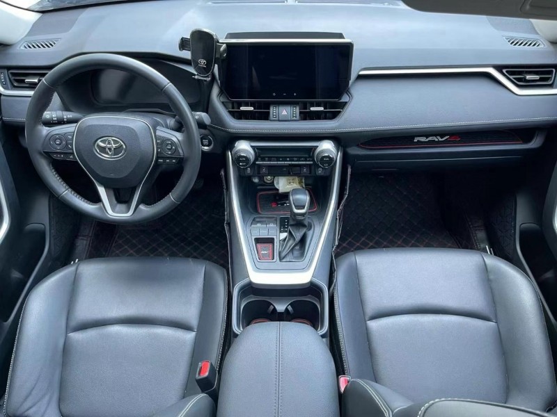 威海23年豐田RAV44