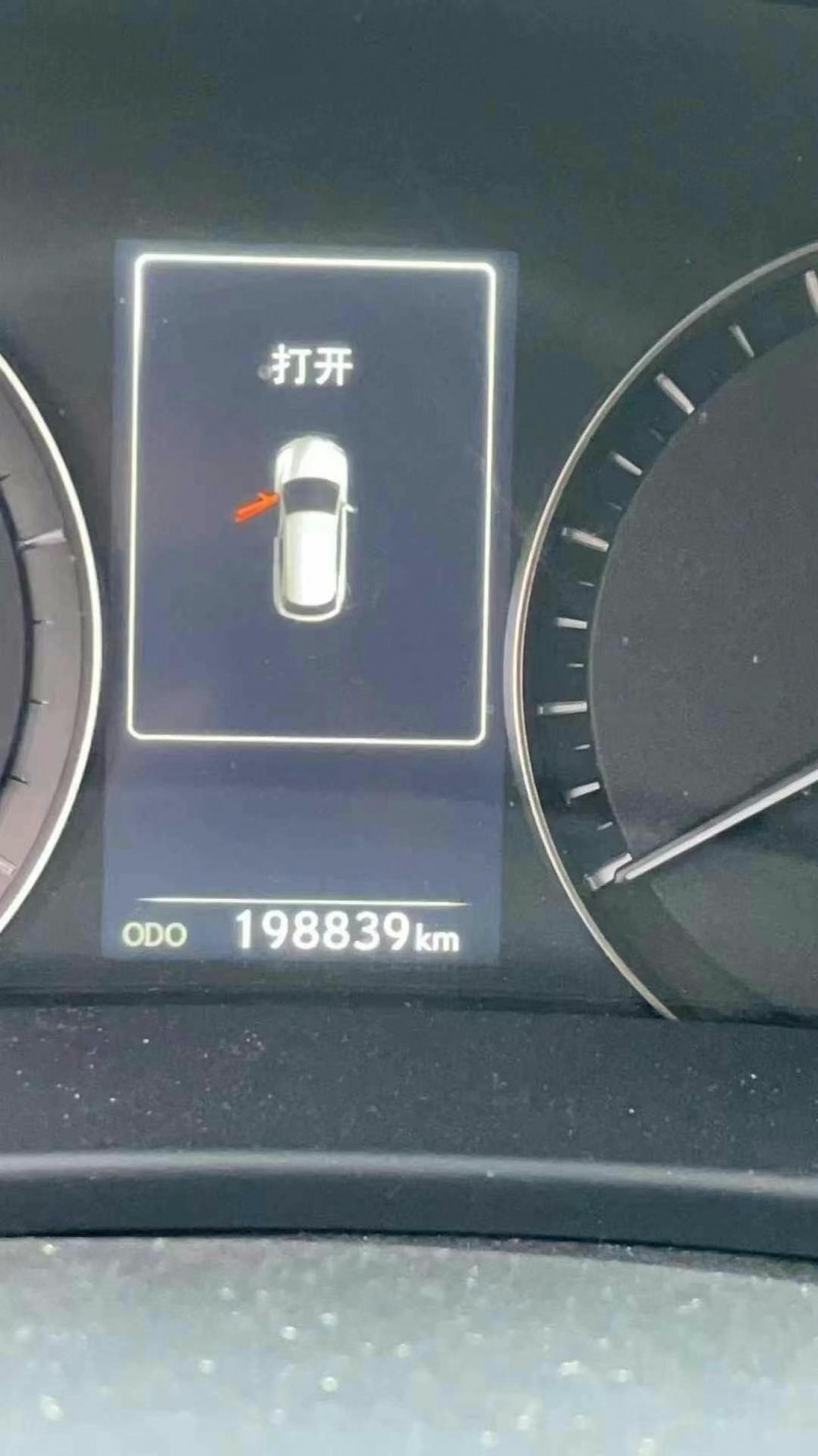 昆明19年雷克薩斯RX7