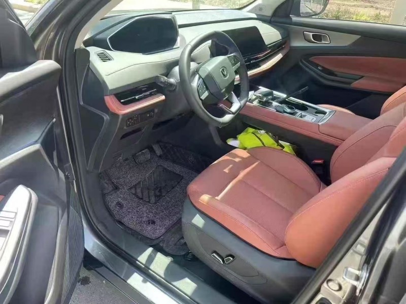 濟寧24年長安汽車CS555