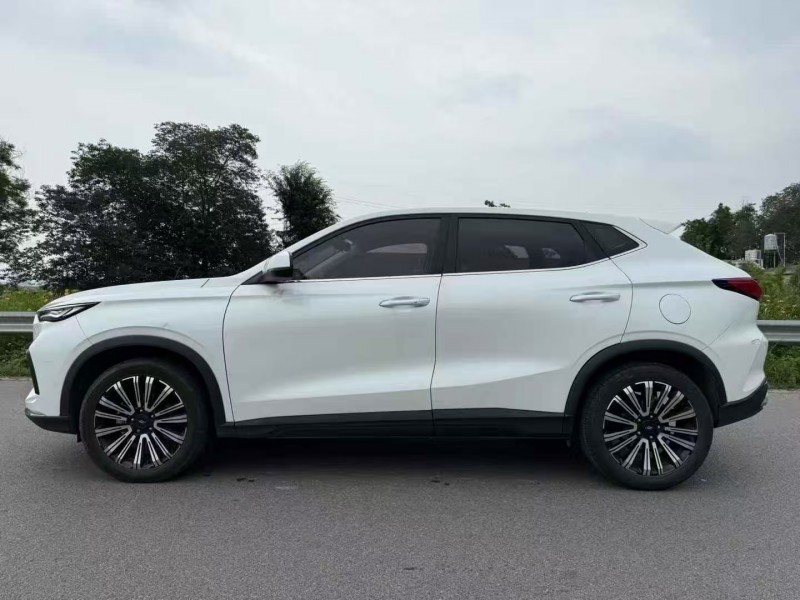 益陽23年長安汽車歐尚7