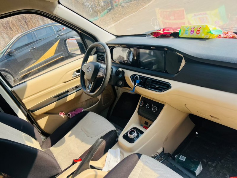 煙臺24年長安汽車跨越星4