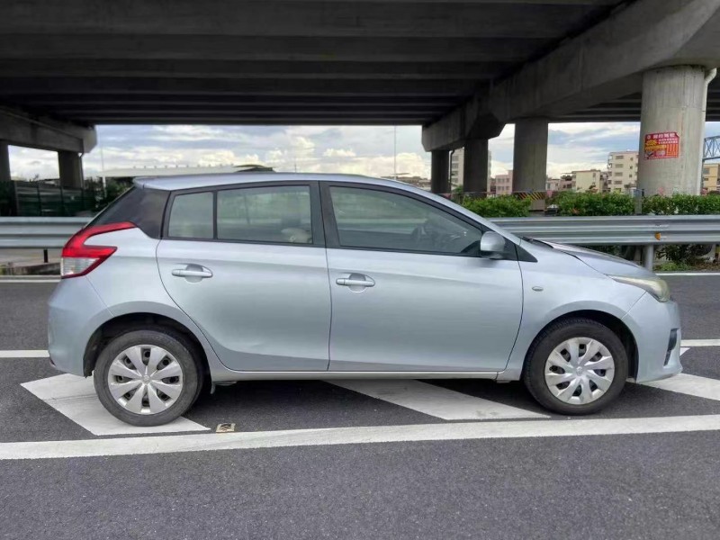 廣州14年豐田YARiS L 致炫6