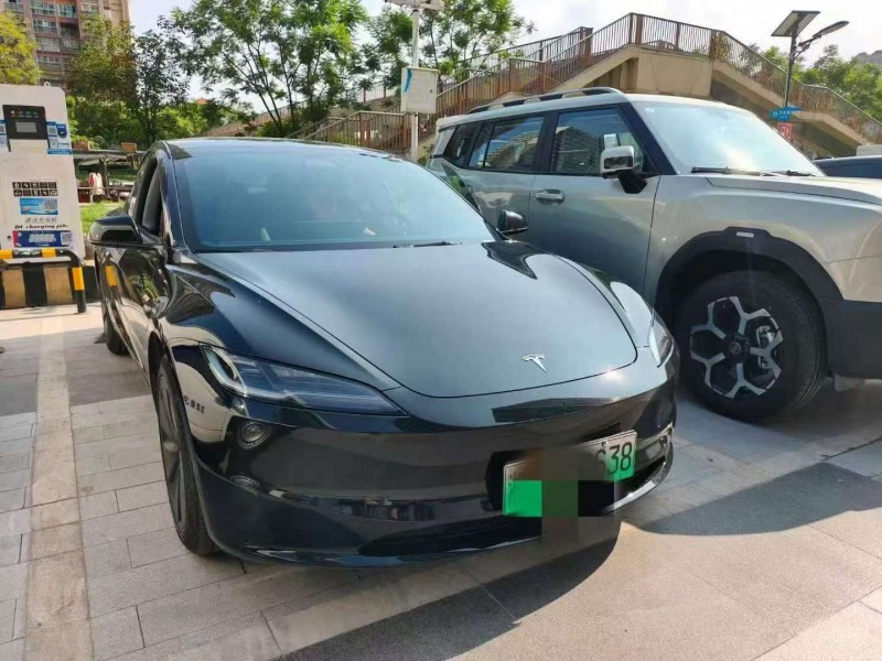 成都24年特斯拉MODEL 32