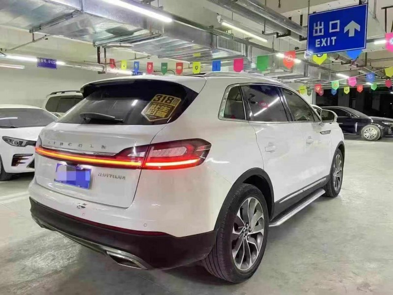 自貢22年林肯航海家8