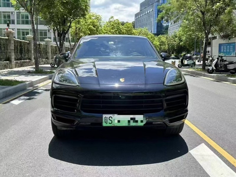 深圳22年保時捷卡宴1