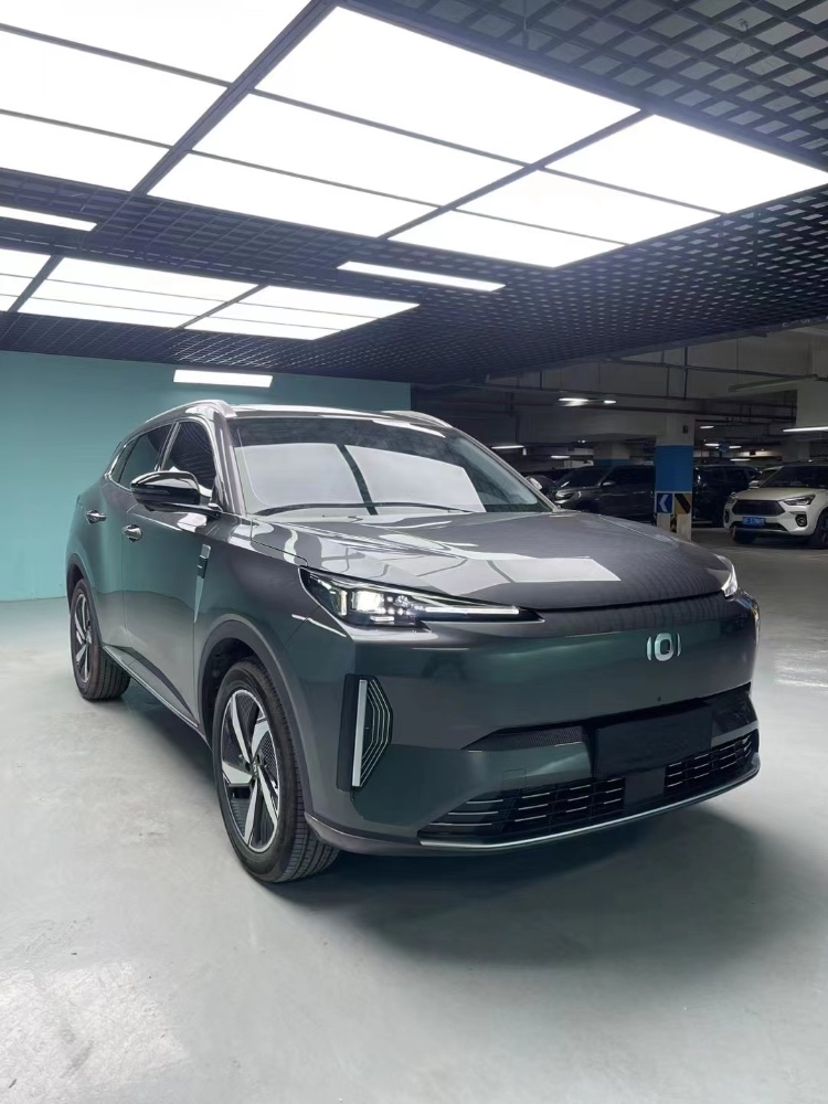 成都25年長安汽車啟源2